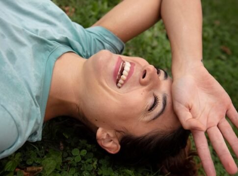 The Healing Power of Laughter: Boosting Mood and Wellbeing The Healing Power of Laughter: Boosting Mood and Wellbeing